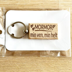 Mormor min ven, min helt - nøglering